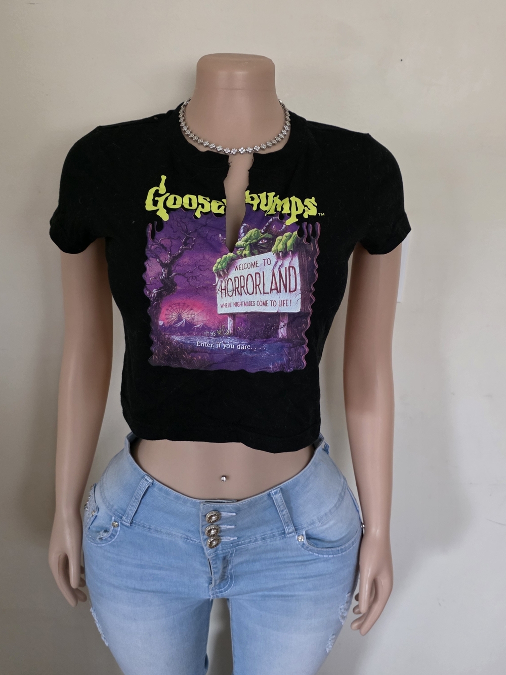 Goosebumps Black Horrorland Graphic Crop Tee